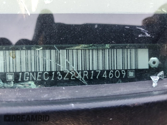 2004 Chevrolet Tahoe LS z VIN 1GNEC13Z24R174609, wystawiony jako Copart lot #52234105 z przebiegiem 182 306 mil mil oraz Szkoda całkowita • Salvage title. Historia ofert i sprzedaży dostępna na DreamBid. Obrazek 16.