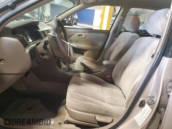 2001 Toyota Camry CE z VIN 4T1BG22K91U101946, wystawiony jako Copart lot #59685795 z przebiegiem 99 347 mil mil oraz Szkoda całkowita • Salvage title. Historia ofert i sprzedaży dostępna na DreamBid. Obrazek 7.