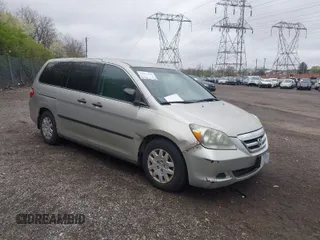 2005 Honda Odyssey LX with VIN 5FNRL38255B085979, listed as a IAAI auction lot 41971745 with 161,170 mi miles. Bid and sale history available at carsss.com. Image 1.