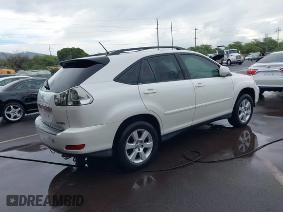 2007 Lexus RX 350 with VIN JTJGK31U870002338, listed as a IAAI auction lot 41755649 with 211,151 mi miles. Bid and sale history available at carsss.com. Image 4.