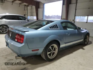 2008 Ford Mustang Deluxe with VIN 1ZVHT80NX85135471, listed as a Copart auction lot 48144245 with 148,737 mi miles and Clean Title. Bid and sale history available at carsss.com. Image 3.