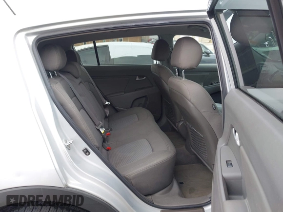 2015 Kia Sportage LX with VIN KNDPB3ACXF7727178, listed as a IAAI auction lot 41833374 with 189,297 mi miles and . Bid and sale history available at carsss.com. Image 8.