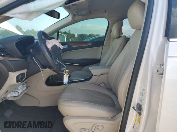 2019 Lincoln MKC Select with VIN 5LMCJ2C90KUL20777, listed as a Copart auction lot 51981415 with 52,871 mi miles and Salvage title. Bid and sale history available at DreamBid. Image 7.