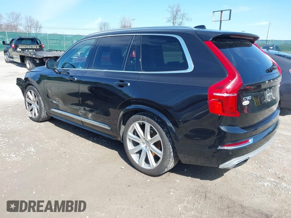 2016 Volvo XC90 T6 Inscription with VIN YV4A22PL6G1064524, listed as a IAAI auction lot 41795921 with 111,483 mi miles. Bid and sale history available at carsss.com. Image 3.