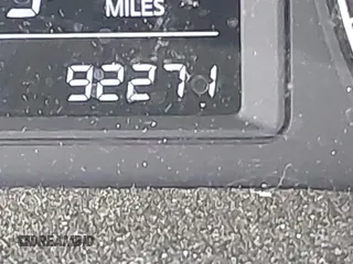 2017 Nissan Sentra SV z VIN 3N1AB7AP2HY253098, wystawiony jako IAAI lot #42122868 z przebiegiem 92 271 mil mil oraz . Historia ofert i sprzedaży dostępna na DreamBid. Obrazek 15.