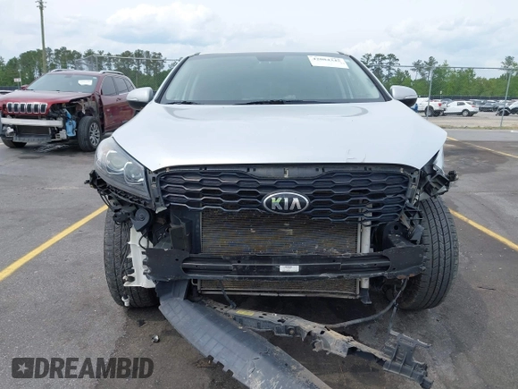 2019 Kia Sorento L z VIN 5XYPG4A36KG593306, wystawiony jako IAAI lot #42084345 z przebiegiem 115 241 mil mil oraz . Historia ofert i sprzedaży dostępna na DreamBid. Obrazek 13.