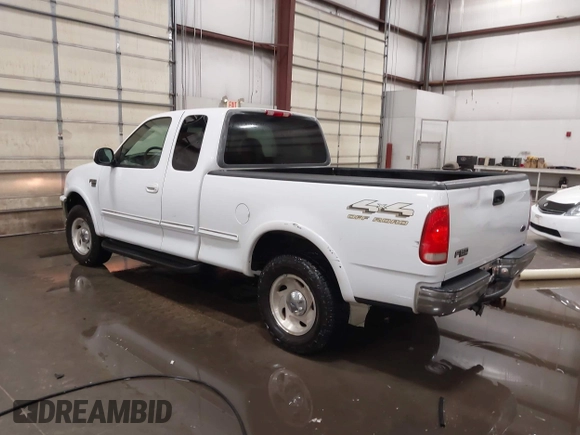 1998 Ford F-150 с VIN 1FTRX18L1WKB99239, выставлен на аукционе IAAI как лот 41987823 с пробегом 217 930 миль миль и . История ставок и продаж доступна на DreamBid. Изображение 3.