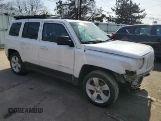 2017 Jeep Patriot High Altitude with VIN 1C4NJPFAXHD152626, listed as a Copart auction lot 47922775 with 117,574 mi miles and Salvage Title. Bid and sale history available at carsss.com. Image 4.