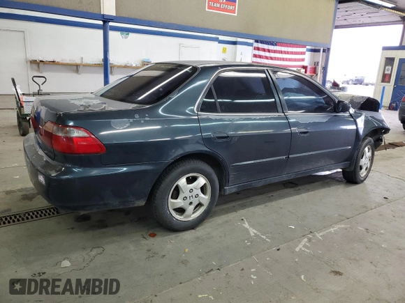 1998 Honda Accord EX z VIN 1HGCG5555WA095959, wystawiony jako Copart lot #86328854 z przebiegiem 252 058 mil mil oraz Szkoda całkowita • Salvage title. Historia ofert i sprzedaży dostępna na DreamBid. Obrazek 3.