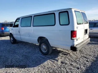 2000 Ford Econoline Passenger XL with VIN 1FBSS31L7YHA51624, listed as a Copart auction lot 86579204 with 55,936 mi miles and Salvage Title. Bid and sale history available at DreamBid. Image 2.