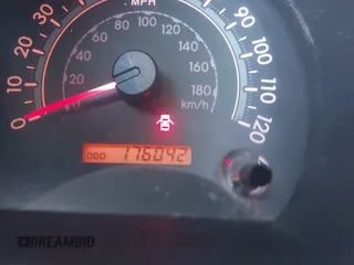 2008 Toyota Tundra z VIN 5TFBV54128X080074, wystawiony jako IAAI lot #42227681 z przebiegiem 176 042 mil mil oraz . Historia ofert i sprzedaży dostępna na DreamBid. Obrazek 15.