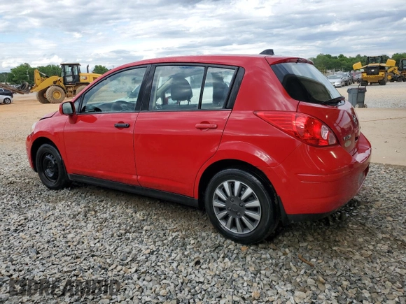 2007 Nissan Versa S z VIN 3N1BC13E27L446857, wystawiony jako Copart lot #54938895 z przebiegiem 243 248 mil mil oraz Szkoda całkowita • Salvage title. Historia ofert i sprzedaży dostępna na DreamBid. Obrazek 2.
