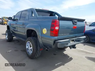 2008 Chevrolet Avalanche LS z VIN 3GNEC12J08G193046, wystawiony jako IAAI lot #42084024 z przebiegiem 138 581 mil mil oraz . Historia ofert i sprzedaży dostępna na DreamBid. Obrazek 3.