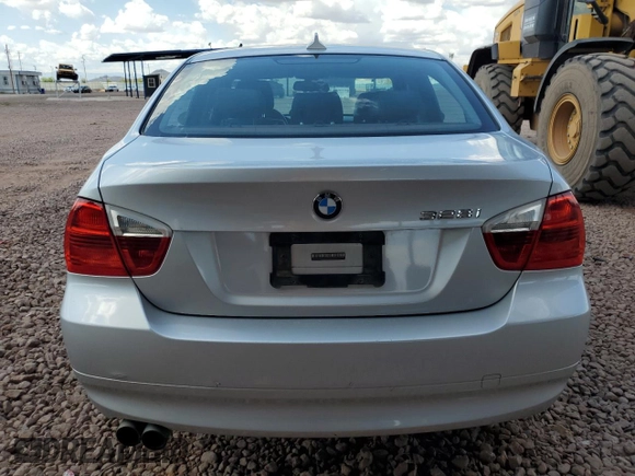 2008 BMW 3 Series 328i with VIN WBAVC53578FZ87946, listed as a Copart auction lot 56207455 with 250,443 mi miles and Salvage title. Bid and sale history available at DreamBid. Image 6.