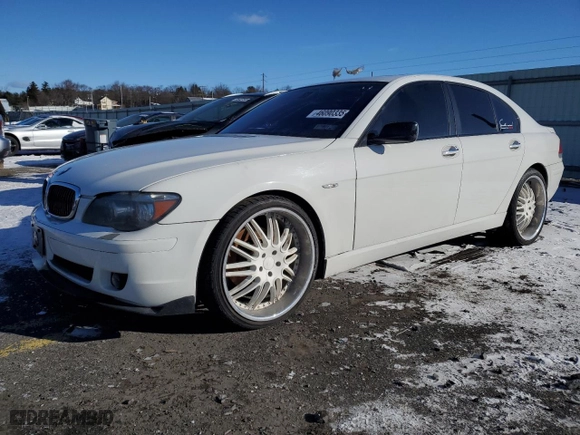 2007 BMW 7 Series 750i with VIN WBAHL83547DT08658, listed as a Copart auction lot 46090335 with 202,756 mi miles and Clean Title. Bid and sale history available at carsss.com. Image 1.