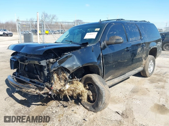 2011 Chevrolet Suburban LT with VIN 1GNSKJE30BR201074, listed as a IAAI auction lot 41986073 with 182,611 mi miles. Bid and sale history available at carsss.com. Image 20.