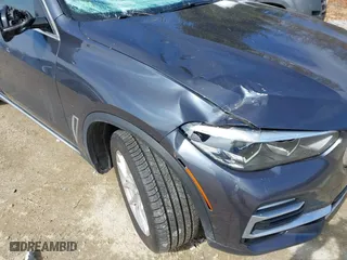 2019 BMW X5 xDrive40i with VIN 5UXCR6C55KLL27667, listed as a IAAI auction lot 41696852 with 55,387 mi miles. Bid and sale history available at carsss.com. Image 17.