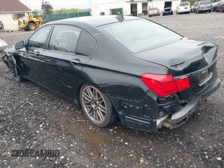 2010 BMW 7 Series 750Li xDrive z VIN WBAKC8C54AC430391, wystawiony jako IAAI lot #42199335 z przebiegiem Nie podano mil oraz . Historia ofert i sprzedaży dostępna na DreamBid. Obrazek 3.