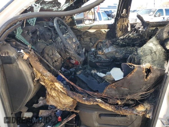 2019 Ram 2500 Tradesman z VIN 3C6UR5CL2KG656796, wystawiony jako Copart lot #75600323 z przebiegiem Nie podano mil oraz Szkoda całkowita • Salvage title. Historia ofert i sprzedaży dostępna na DreamBid. Obrazek 7.