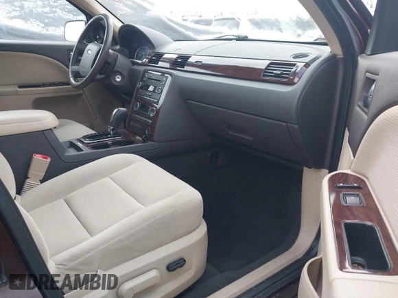 2009 Ford Taurus SEL with VIN 1FAHP24W39G113248, listed as a IAAI auction lot 41479030 with 159,196 mi miles. Bid and sale history available at carsss.com. Image 5.