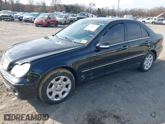 2006 Mercedes-Benz C 280 Luxury z VIN WDBRF92H86F796224, wystawiony jako IAAI lot #41838403 z przebiegiem 152 974 mil mil oraz . Historia ofert i sprzedaży dostępna na DreamBid. Obrazek 18.