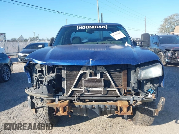 2004 Chevrolet Silverado 1500 with VIN 1GCEK19T54E256730, listed as a IAAI auction lot 41685840 with 281,979 mi miles and . Bid and sale history available at DreamBid. Image 13.