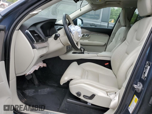 2022 Volvo XC90 Inscription with VIN YV4A221LXN1825710, listed as a Copart auction lot 57260015 with Not provided miles and Salvage title. Bid and sale history available at DreamBid. Image 7.
