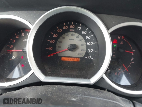 2005 Toyota Tacoma PreRunner z VIN 5TETU62N15Z003087, wystawiony jako IAAI lot #42119880 z przebiegiem 131 276 mil mil oraz . Historia ofert i sprzedaży dostępna na DreamBid. Obrazek 7.