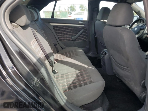 2008 Volkswagen Jetta GLI z VIN 3VWBJ71K38M045356, wystawiony jako Copart lot #85142434 z przebiegiem 251 693 mil mil oraz Czysty tytuł • Clean title. Historia ofert i sprzedaży dostępna na DreamBid. Obrazek 10.