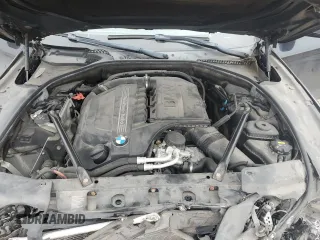 2015 BMW 6 Series 640i xDrive z VIN WBA6B8C58FD453291, wystawiony jako Copart lot #45531765 z przebiegiem 93 666 mil mil oraz Szkoda całkowita • Salvage title. Historia ofert i sprzedaży dostępna na DreamBid. Obrazek 12.