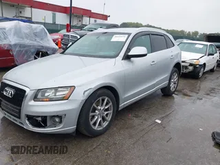2010 Audi Q5 Premium with VIN WA1CKAFP0AA092895, listed as a IAAI auction lot 40445576 with 152,659 mi miles. Bid and sale history available at carsss.com. Image 2.