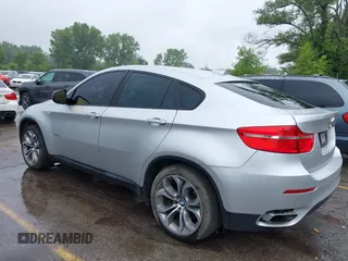 2012 BMW X6 50i z VIN 5UXFG8C58CL590171, wystawiony jako IAAI lot #42357805 z przebiegiem 83 144 mil mil oraz . Historia ofert i sprzedaży dostępna na DreamBid. Obrazek 3.