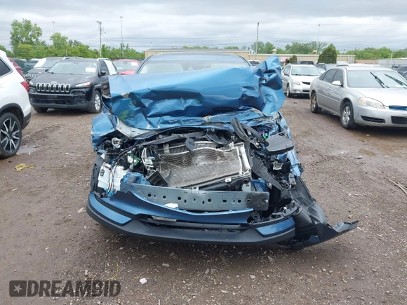 2017 Mazda CX-5 Touring z VIN JM3KFBCL9H0224962, wystawiony jako IAAI lot #42312104 z przebiegiem Nie podano mil oraz . Historia ofert i sprzedaży dostępna na DreamBid. Obrazek 6.