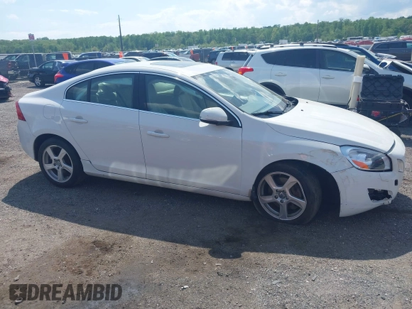 2012 Volvo S60 T5 с VIN YV1622FS5C2119061, выставлен на аукционе IAAI как лот 42167871 с пробегом 133 727 миль миль и . История ставок и продаж доступна на DreamBid. Изображение 13.