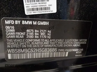 2017 BMW M3 z VIN WBS8M9C52H5G83686, wystawiony jako IAAI lot #42205796 z przebiegiem 51 956 mil mil oraz . Historia ofert i sprzedaży dostępna na DreamBid. Obrazek 9.