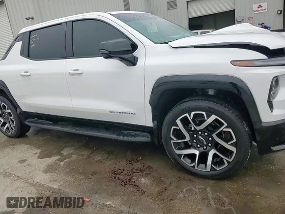 2024 CHEVROLET RST with VIN 1GC40ZEL3RU302266, listed as a Copart auction lot 85578714 with Not Provided miles and Salvage Title. Bid and sale history available at DreamBid. Image 13.