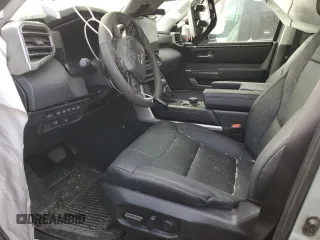 2024 Toyota Sequoia SR5 with VIN 7SVAAABA3RX039513, listed as a Copart auction lot 71787224 with 6,023 mi miles and Salvage Title. Bid and sale history available at carsss.com. Image 7.