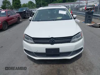 2014 Volkswagen Jetta TDI w/Premium/Nav with VIN 3VWLL7AJ4EM430524, listed as a IAAI auction lot 42268673 with 137,721 mi miles and . Bid and sale history available at DreamBid. Image 11.