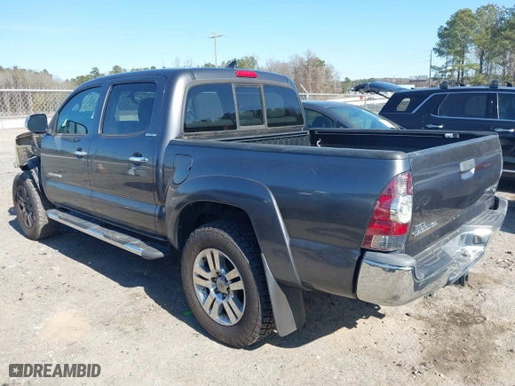 2013 Toyota Tacoma PreRunner with VIN 5TFJU4GN2DX031877, listed as a IAAI auction lot 41532757 with 176,797 mi miles. Bid and sale history available at carsss.com. Image 3.