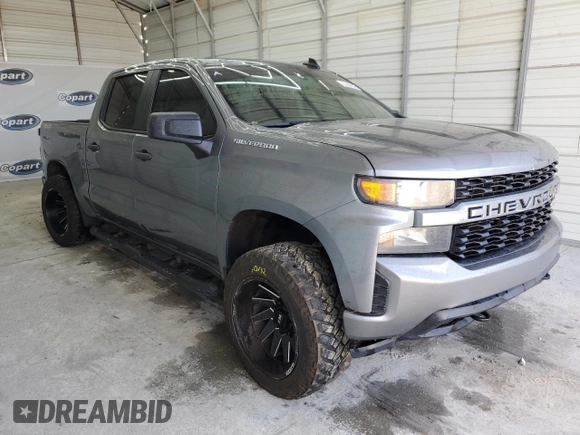 2021 Chevrolet Silverado 1500 Custom with VIN 1GCPYBEH3MZ149540, listed as a Copart auction lot 83498534 with 147,526 mi miles and Clean Title. Bid and sale history available at DreamBid. Image 4.