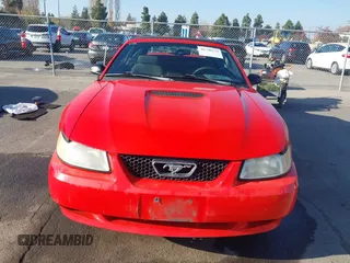 2000 Ford Mustang with VIN 1FAFP4444YF198834, listed as a IAAI auction lot 40780129 with 189,915 mi miles. Bid and sale history available at carsss.com. Image 12.
