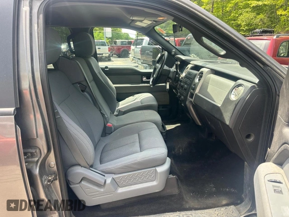 2012 Ford F-150 XL z VIN 1FTFW1ET2CFC43294, wystawiony jako Copart lot #62888775 z przebiegiem 219 173 mil mil oraz Czysty tytuł • Clean title. Historia ofert i sprzedaży dostępna na DreamBid. Obrazek 5.
