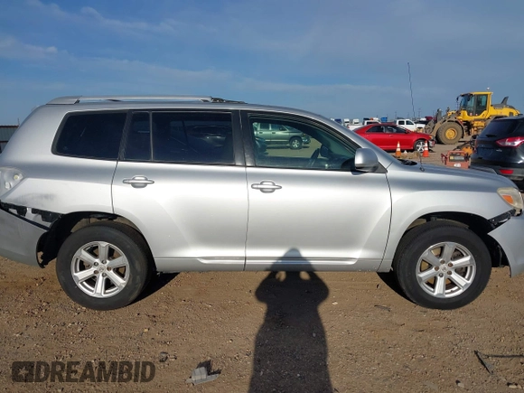 2008 Toyota Highlander z VIN JTEES41A482082292, wystawiony jako IAAI lot #42030053 z przebiegiem 183 831 mil mil oraz . Historia ofert i sprzedaży dostępna na DreamBid. Obrazek 14.