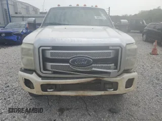 2015 Ford F-350 Platinum с VIN 1FT8W3BT8FEA20776, выставлен на аукционе Copart как лот 50872225 с пробегом 217 559 миль миль и Списание • Salvage title. История ставок и продаж доступна на DreamBid. Изображение 5.