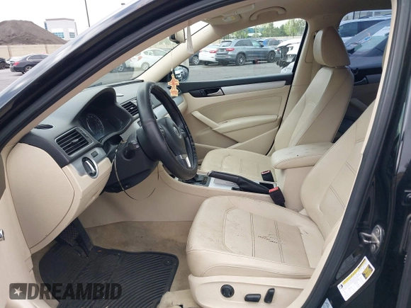 2012 Volkswagen Passat SE с VIN 1VWBP7A37CC095307, выставлен на аукционе IAAI как лот 42123857 с пробегом 140 041 миль миль и . История ставок и продаж доступна на DreamBid. Изображение 5.