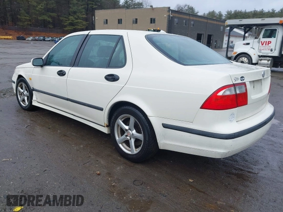 2004 Saab 9-5 Arc with VIN YS3ED49A443509003, listed as a IAAI auction lot 41196231 with 203,388 mi miles. Bid and sale history available at carsss.com. Image 3.