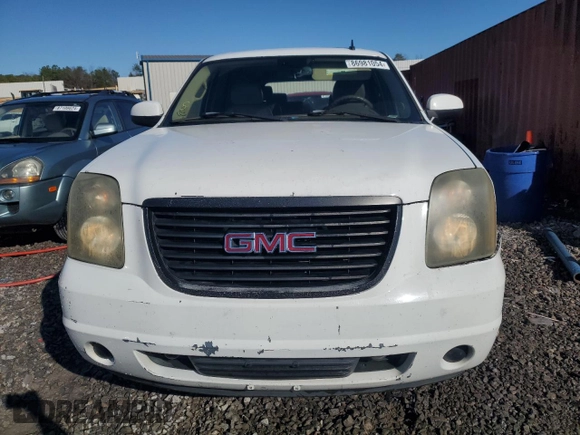 2007 GMC Yukon SLT with VIN 1GKFC13007R260640, listed as a Copart auction lot 86981054 with 0 mi miles and Salvage Title. Bid and sale history available at carsss.com. Image 5.