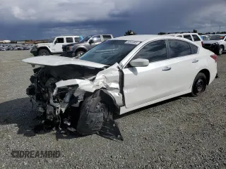 2014 Nissan Altima 2.5 S with VIN 1N4AL3APXEN378237, listed as a Copart auction lot 50934945 with Not Provided miles and Non Repairable. Bid and sale history available at carsss.com. Image 1.