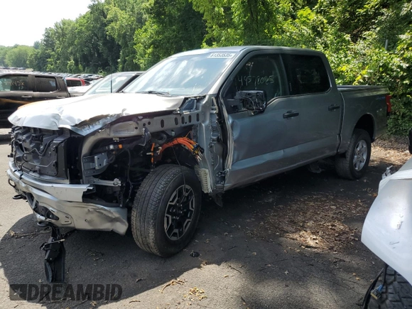 2023 Ford F-150 Lightning Pro z VIN 1FTVW1EL3PWG61686, wystawiony jako Copart lot #61353535 z przebiegiem 8 116 mil mil oraz Szkoda całkowita • Salvage title. Historia ofert i sprzedaży dostępna na DreamBid. Obrazek 1.