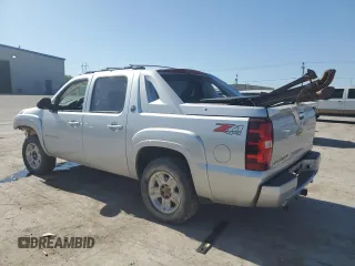 2013 Chevrolet Avalanche LT z VIN 3GNTKFE7XDG171041, wystawiony jako Copart lot #56966925 z przebiegiem 155 874 mil mil oraz Szkoda całkowita • Salvage title. Historia ofert i sprzedaży dostępna na DreamBid. Obrazek 2.